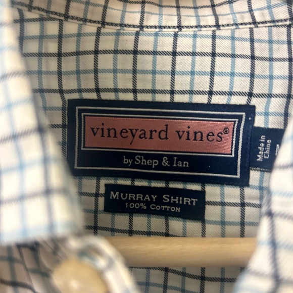 Vineyard Vines button down - Picture 2 of 3